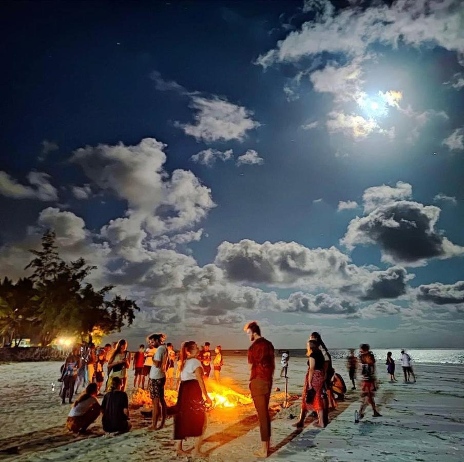 Soul Breeze Beach Resort เดียนีบีช ภายนอก รูปภาพ