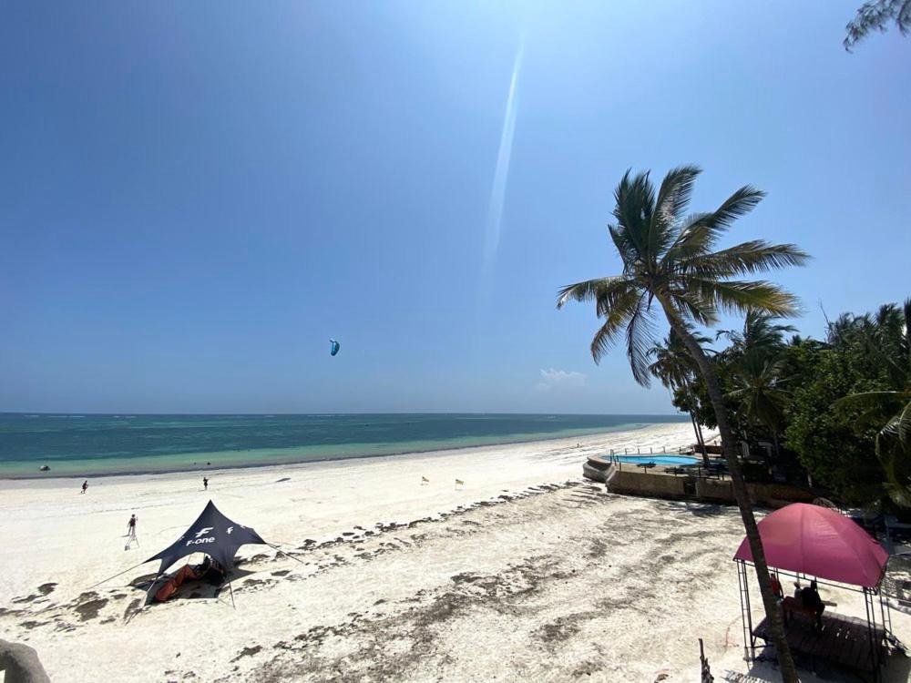 Soul Breeze Beach Resort เดียนีบีช ภายนอก รูปภาพ
