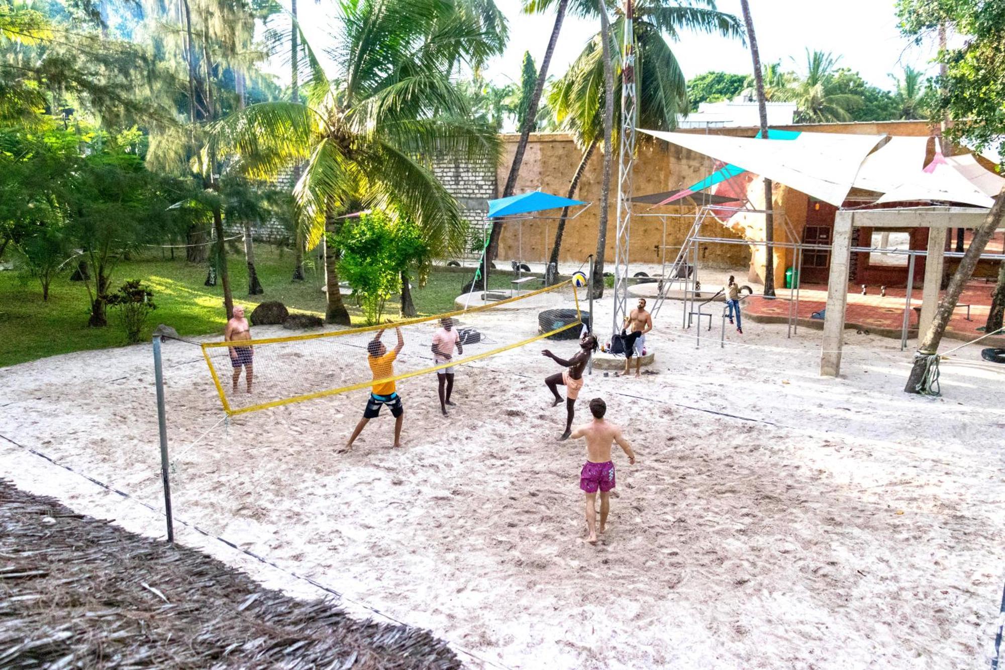 Soul Breeze Beach Resort เดียนีบีช ภายนอก รูปภาพ