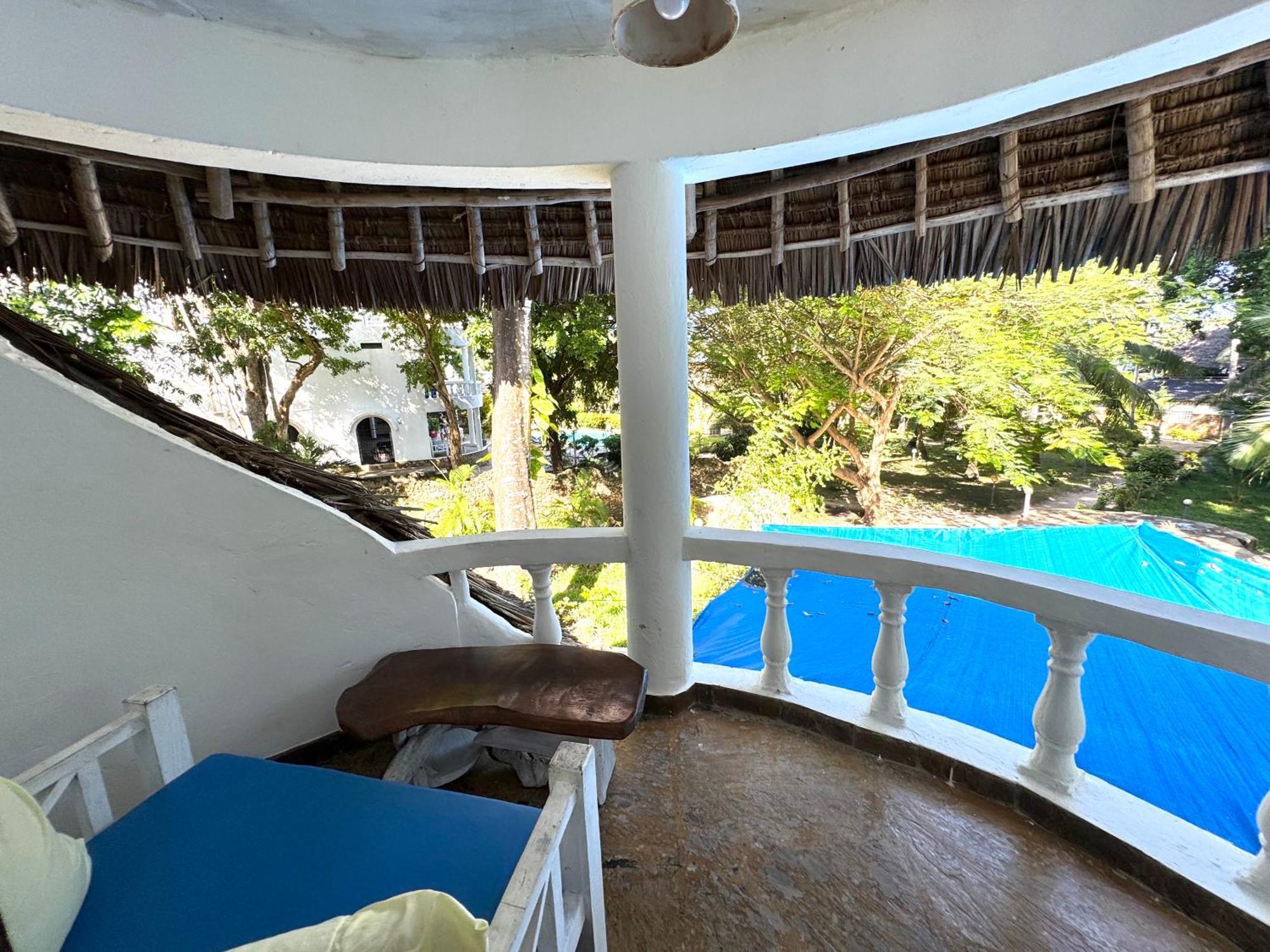 Soul Breeze Beach Resort เดียนีบีช ภายนอก รูปภาพ